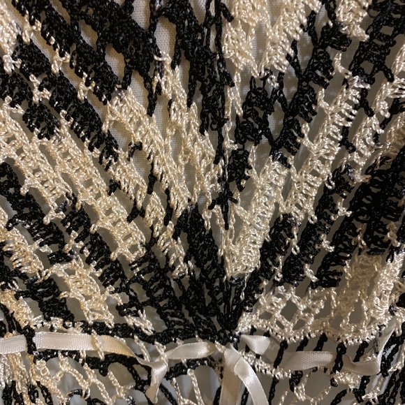 Crochet Top - Picture 3 of 3